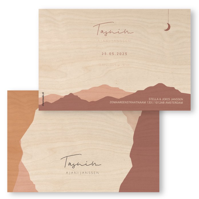 Geboortekaartje hout bergen pastel kleuren Tasnim